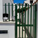 Moro House * 斯菲拉卡瓦洛